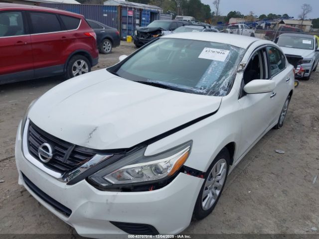 Nissan Altima Image 7