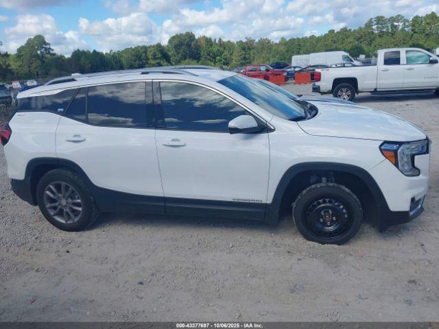 GMC Terrain Awd Slt Image 10