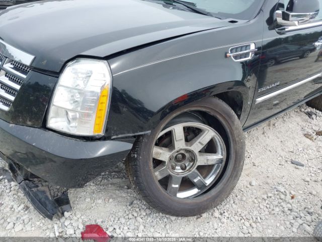 Cadillac Escalade Premium Image 6