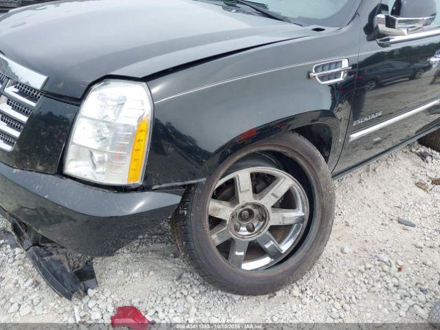 Cadillac Escalade Premium Image 6