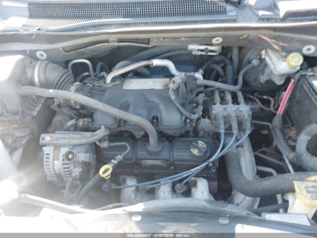 Chrysler Town & Country Touring Image 10