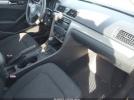 Volkswagen Passat S Image 10