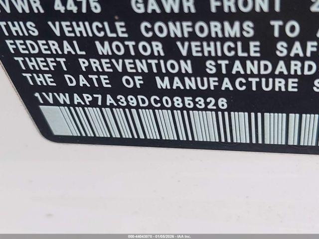 Volkswagen Passat S Image 11