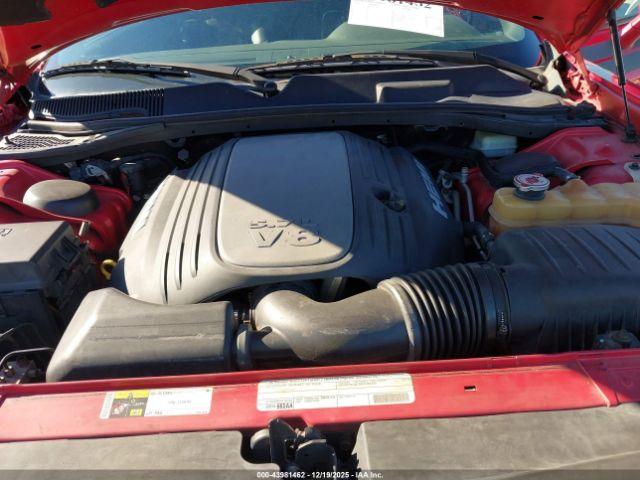 Dodge Challenger Image 9