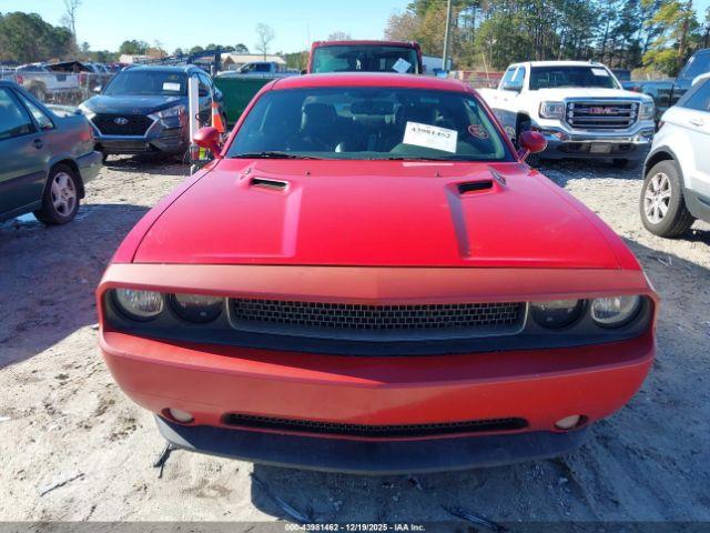 Dodge Challenger Image 7
