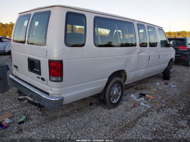 Ford E-350 Image 13
