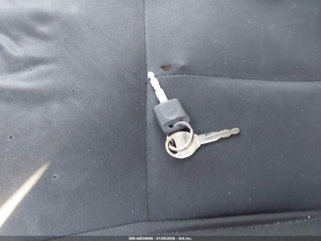 Nissan Versa 1.6 S+ Image 11