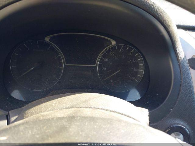 Nissan Altima Image 6