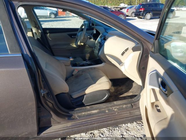 Nissan Altima 2.5 S Image 12