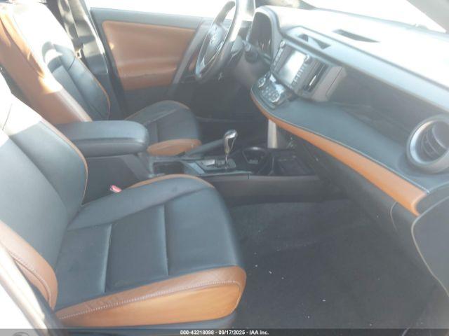 Toyota RAV4 Se Image 5