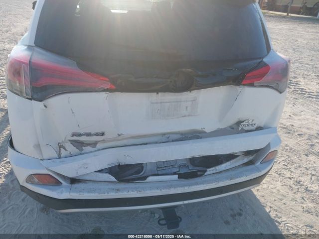 Toyota RAV4 Se Image 6