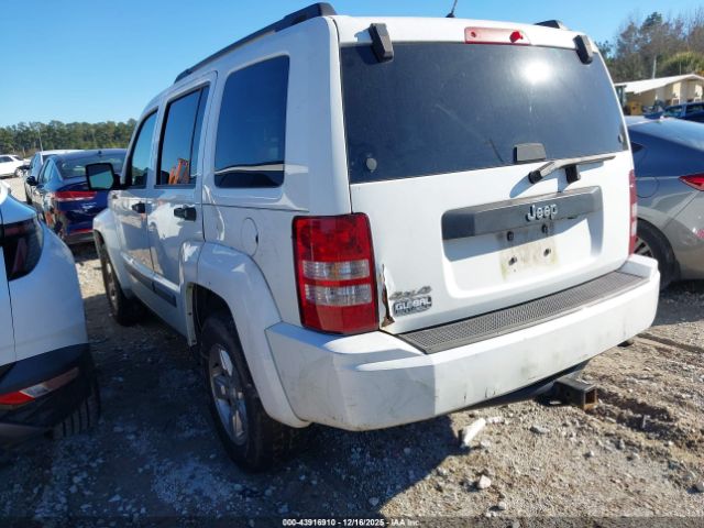 Jeep Liberty Sport Image 2