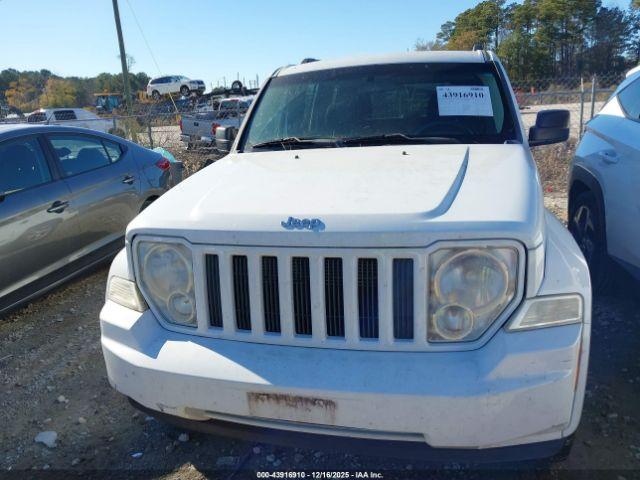 Jeep Liberty Sport Image 5