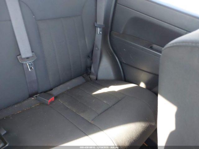 Jeep Liberty Sport Image 11