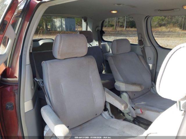 Nissan Quest 3.5 Image 10