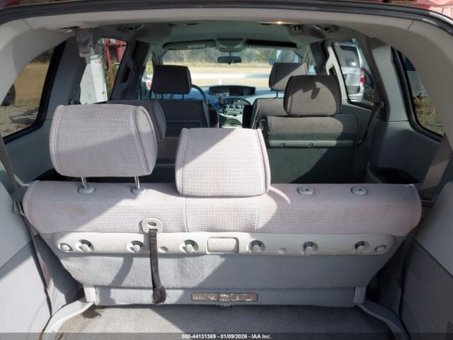 Nissan Quest 3.5 Image 8