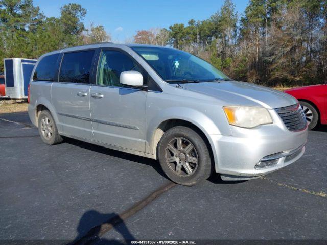  Salvage Chrysler Town & Country