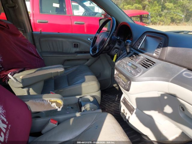 Honda Odyssey Touring Image 7